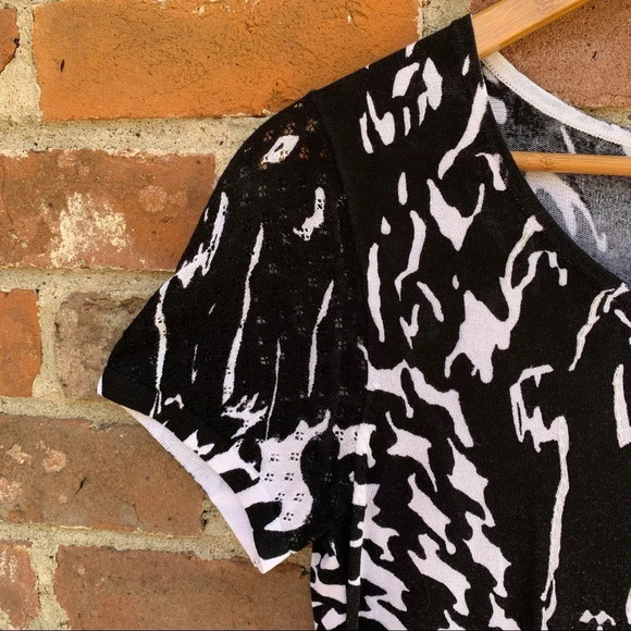 Nygard Black & White lightweight sweater - short sleeve - size M - Picture 5 of 8